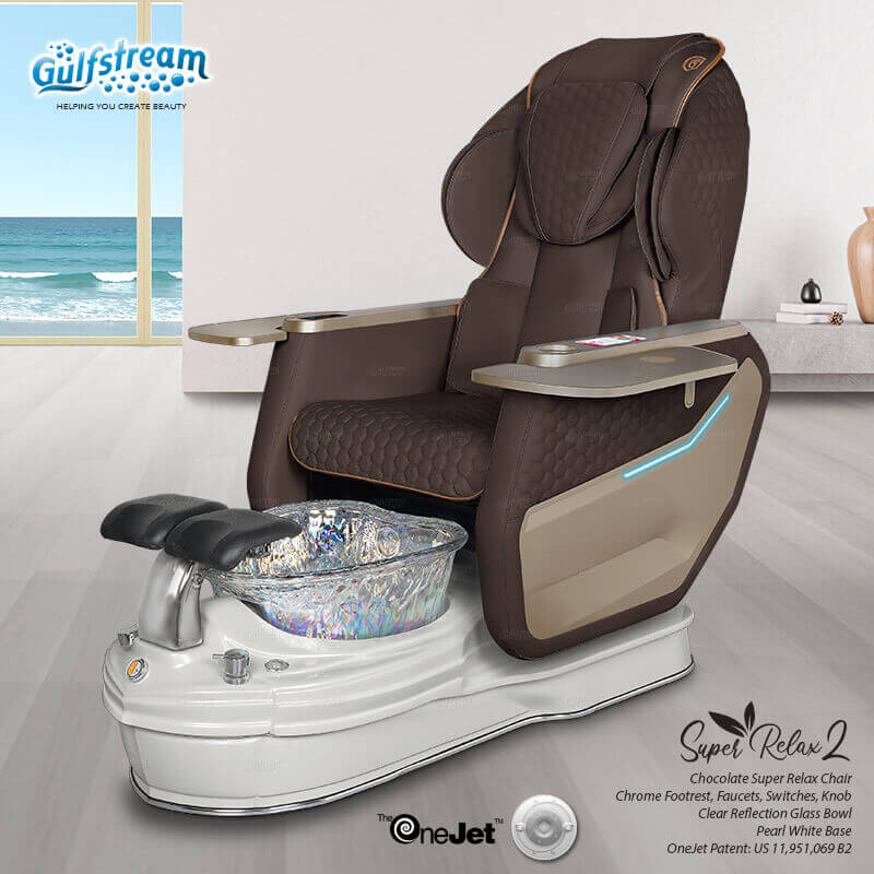 Gulfstream Super Relax 2 Spa with Chocolate Super Relax 3 chair, white base and amber glass bowl